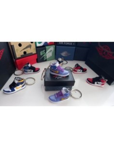 Porte cles Basket JORDAN violette AJ25 vendu a l'unité..